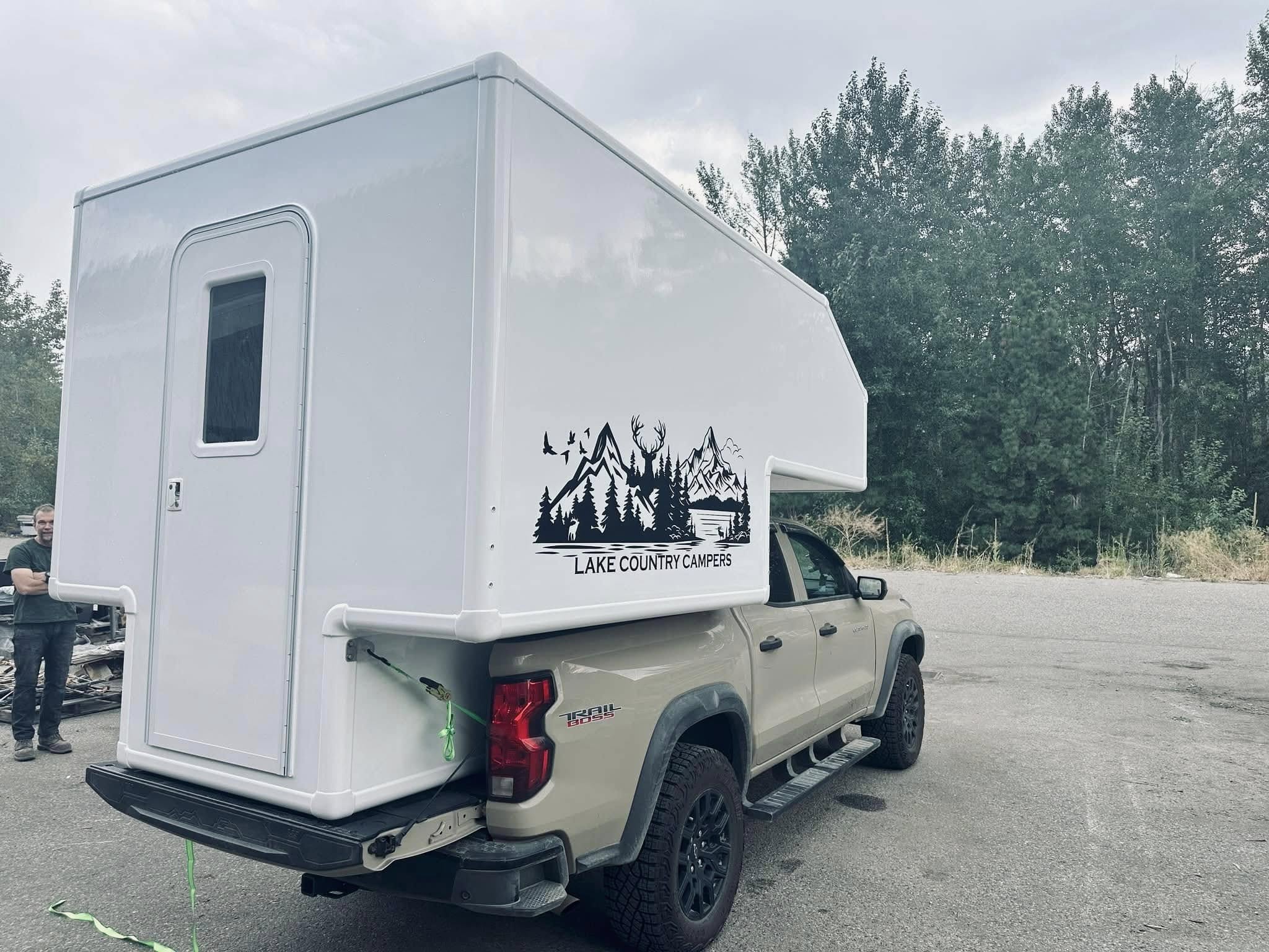 Campeur 4 saisons NORTH XP fabriqué au Québec pour expédition overland, chevrolet colorado, XP6, Caravan porté 6'