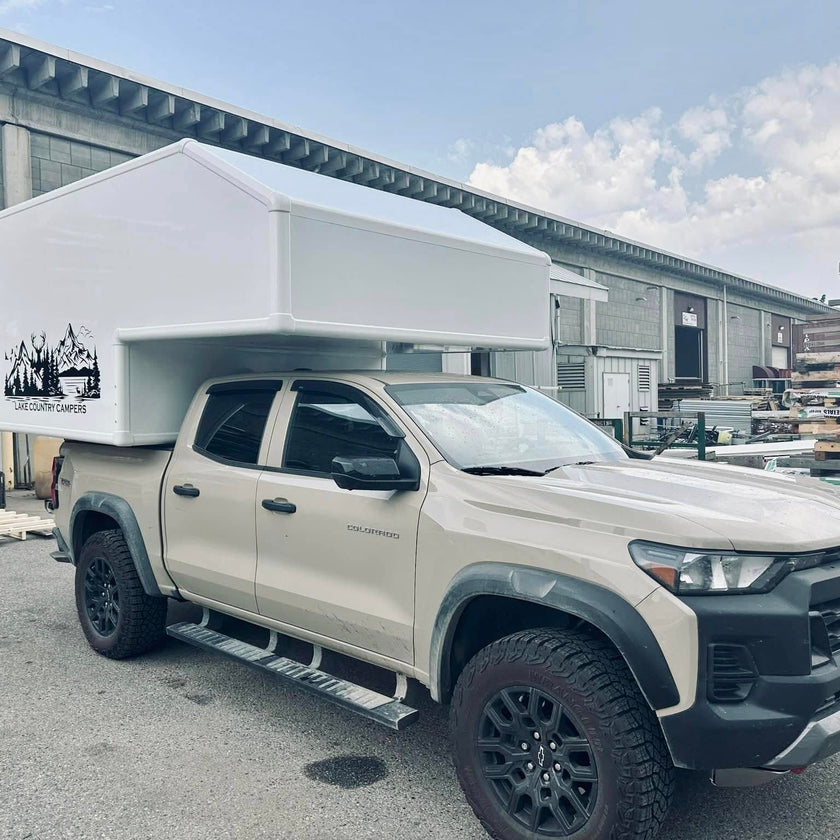 Campeur 4 saisons NORTH XP fabriqué au Québec pour expédition overland, caravan porté 6' , XP6, chevrolet colorado.