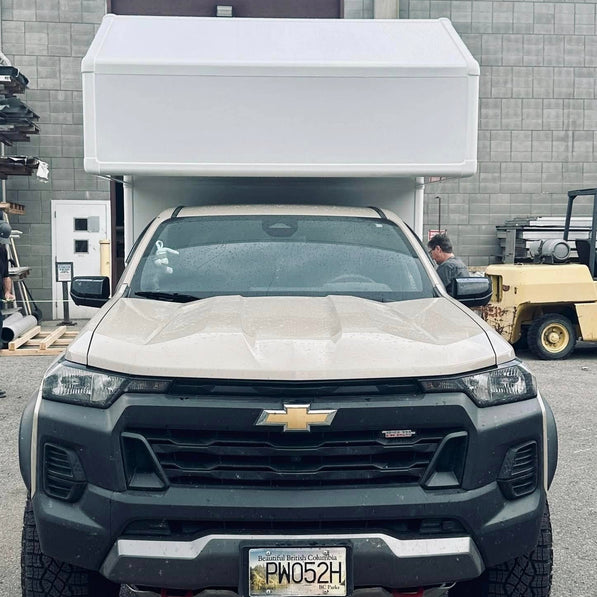 Campeur 4 saisons NORTH XP fabriqué au Québec pour expédition overland, caravan porté 6' , XP6, chevrolet colorado