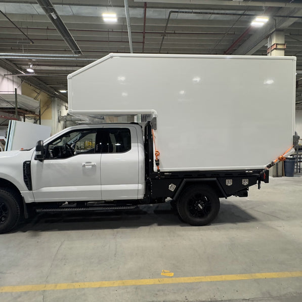 Lake Country Camper - Flatbed 8' - Campeur 4 Saisons