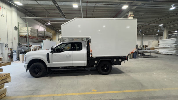 Lake Country Camper - Flatbed 8' - Campeur 4 Saisons