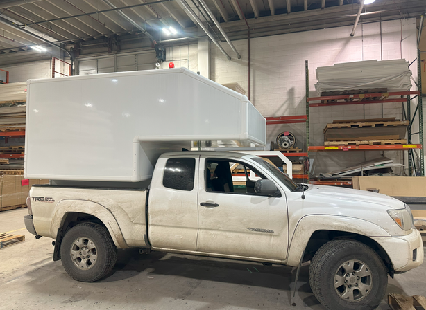 Lake Country Camper - Slide-In 5' - 4 Saisons