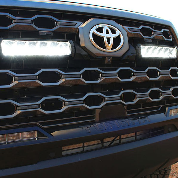 Toyota Tundra Platinum (2022+) kit de calandre